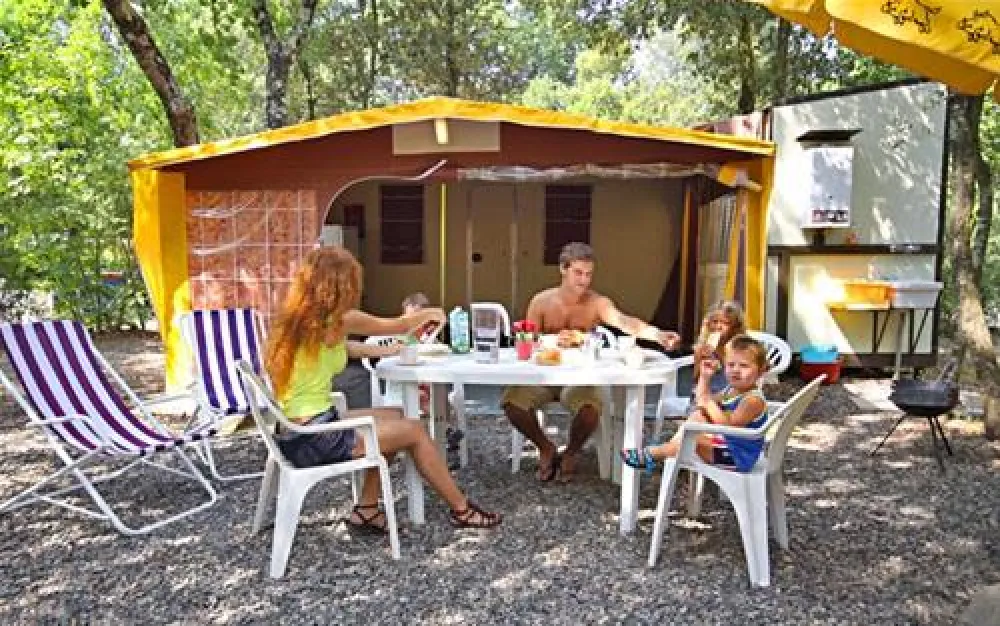 Camping Village Montescudaio