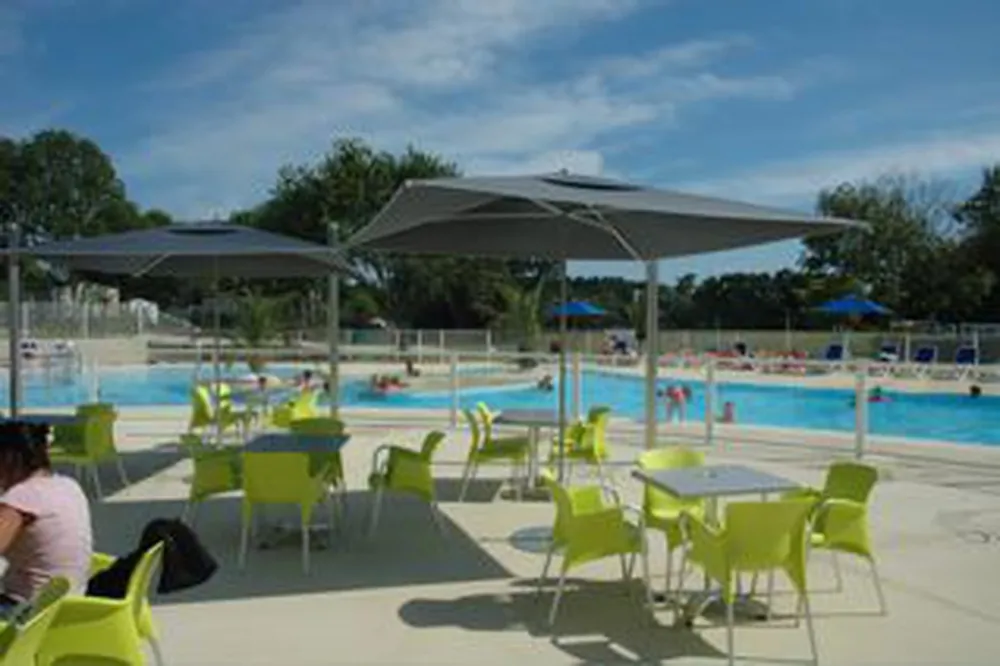 Flower Camping - Le Cabellou Plage