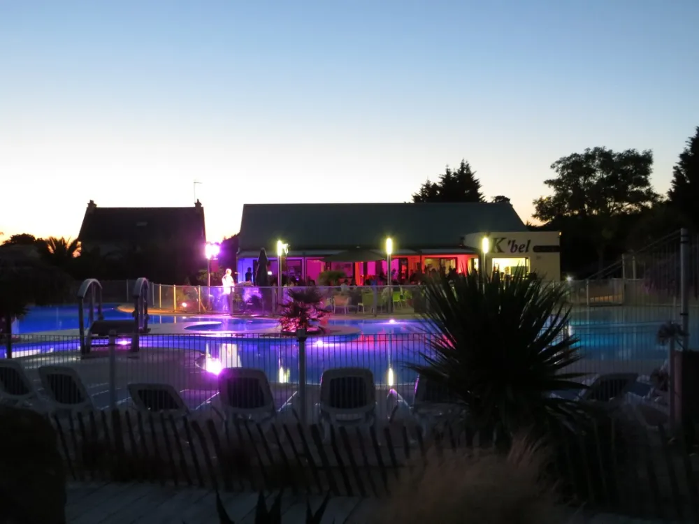 Flower Camping - Le Cabellou Plage