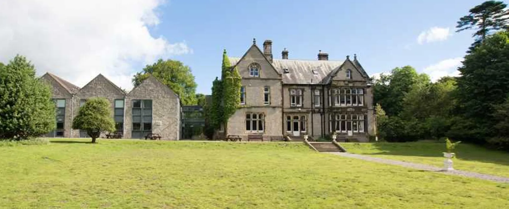 YHA Castleton Losehill Hall