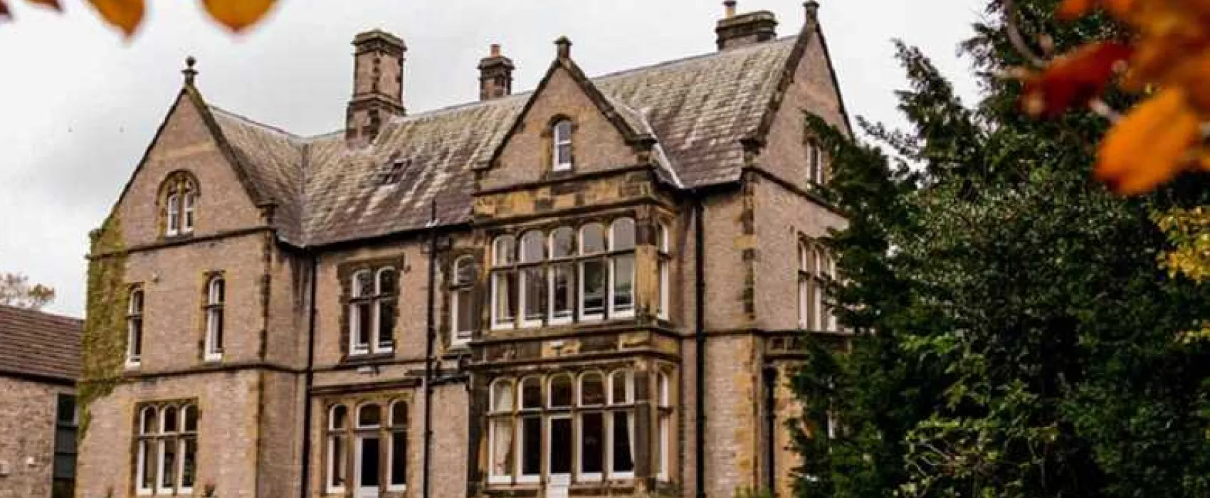 YHA Castleton Losehill Hall