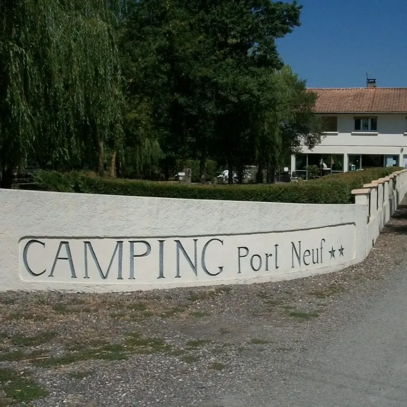 Camping Le Port Neuf