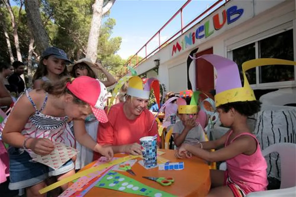 Holiday Village Cala Montjoi