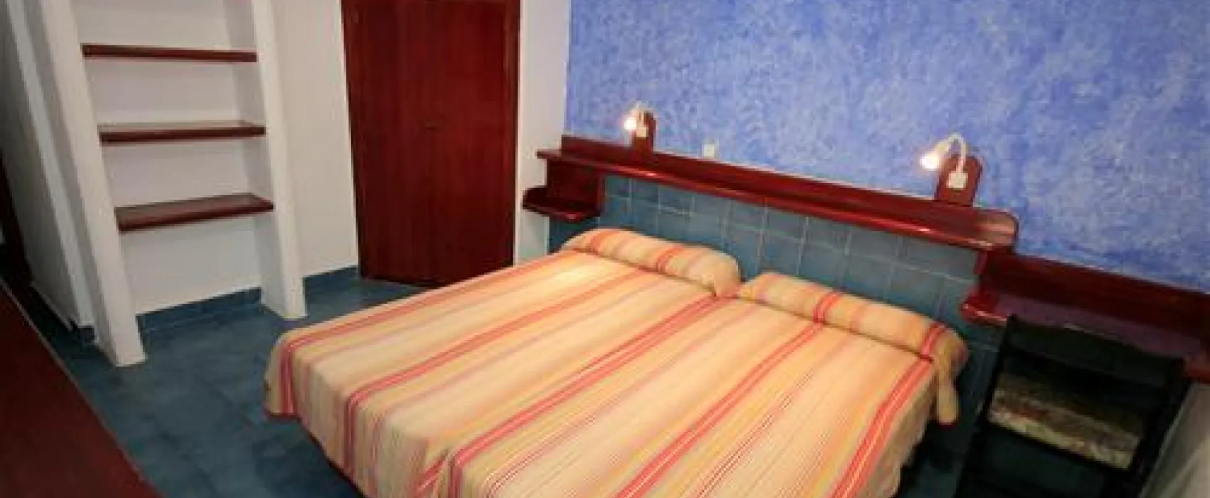 Holiday Village Cala Montjoi