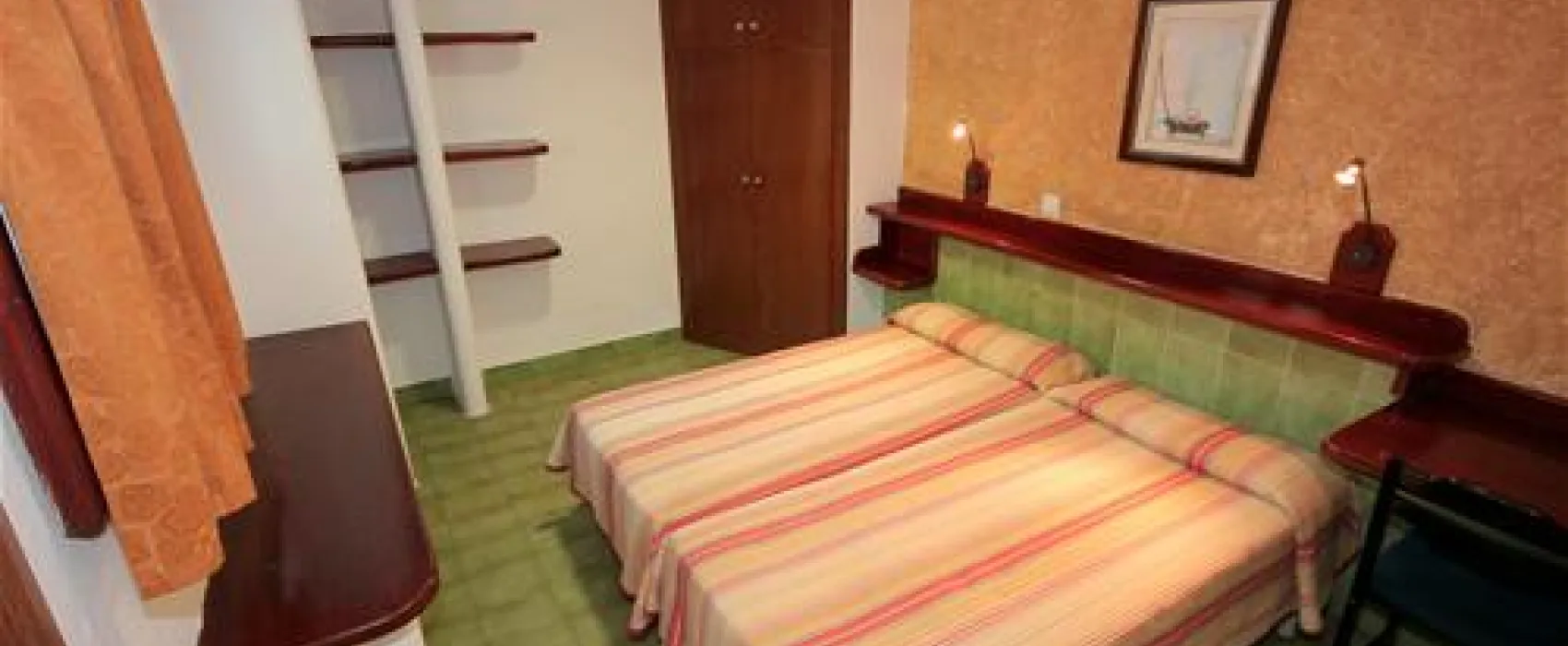 Holiday Village Cala Montjoi