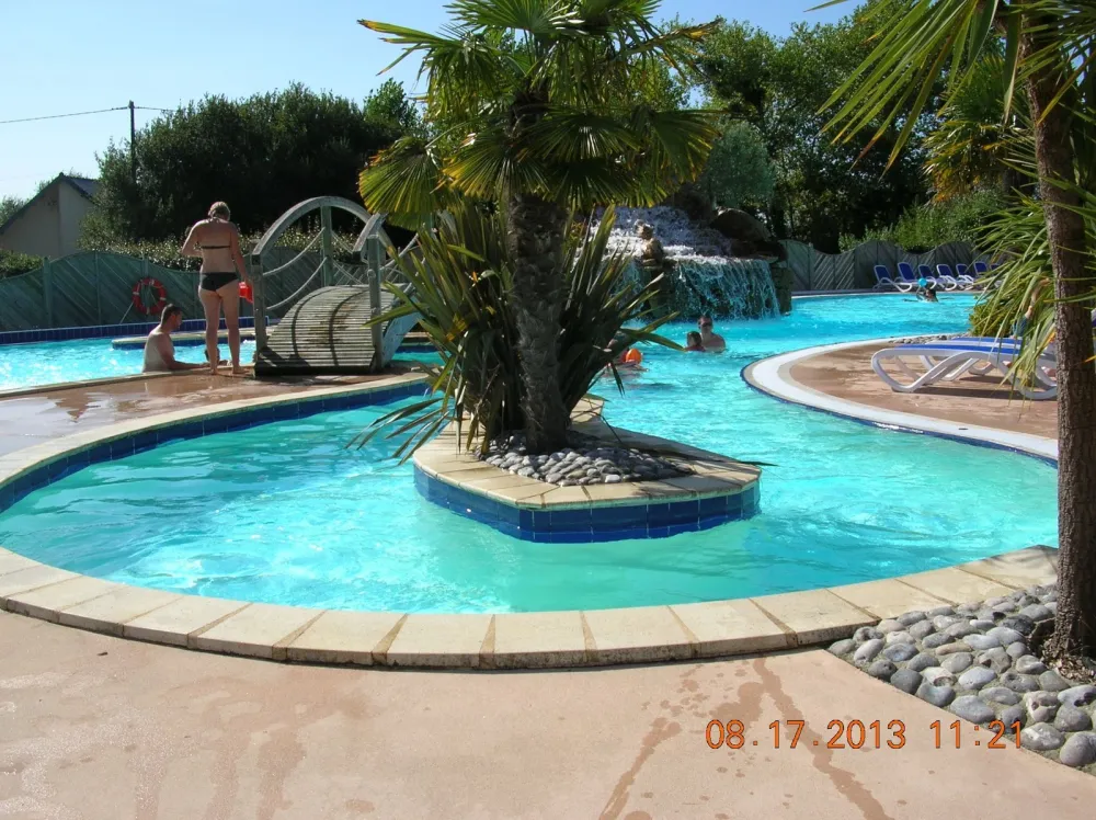 Camping Les Sept Saints  