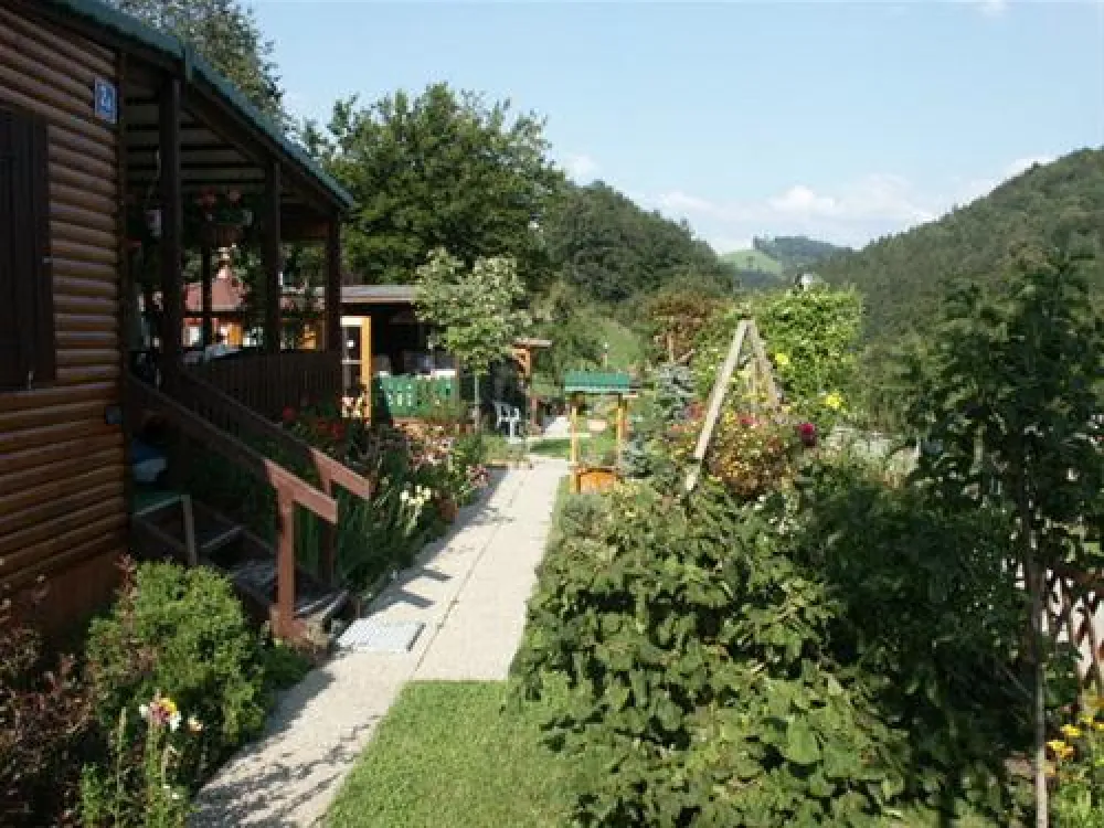 Paradise-Garden Camping