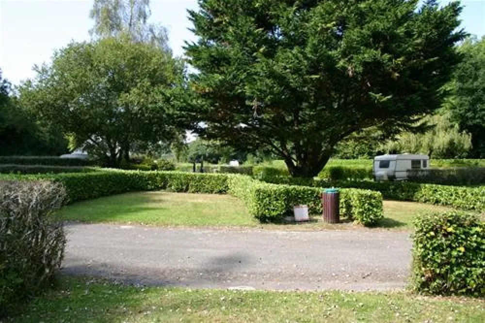 Camping Municipal De Camfrout