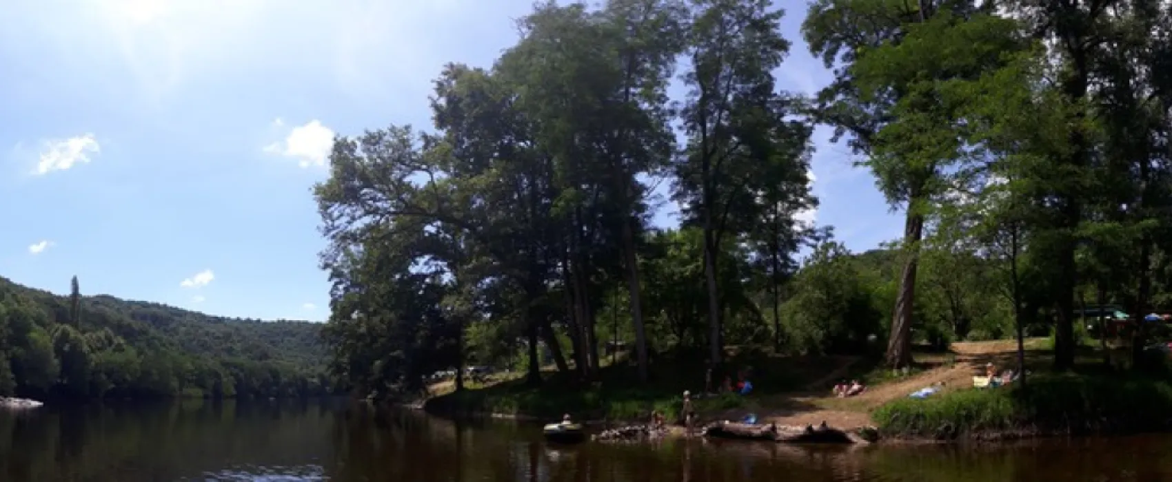 Camping La Berge Ombragee