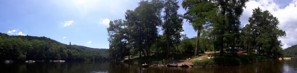 Camping La Berge Ombragee