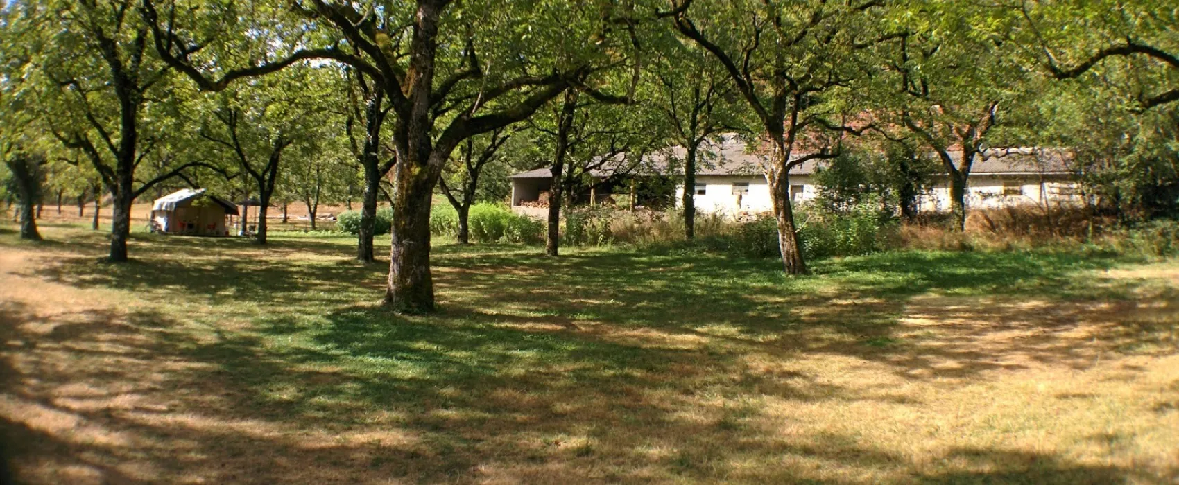 Camping La Berge Ombragee