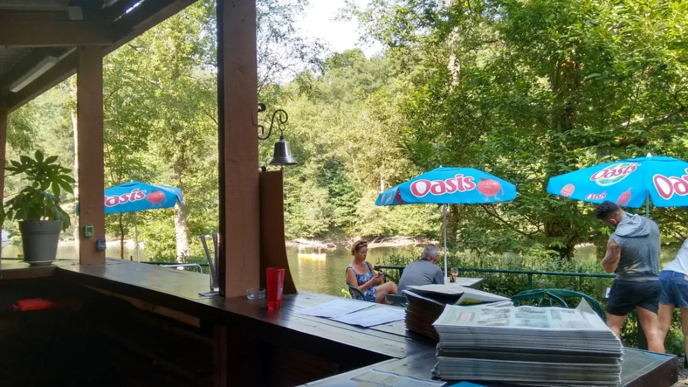 Camping La Berge Ombragee