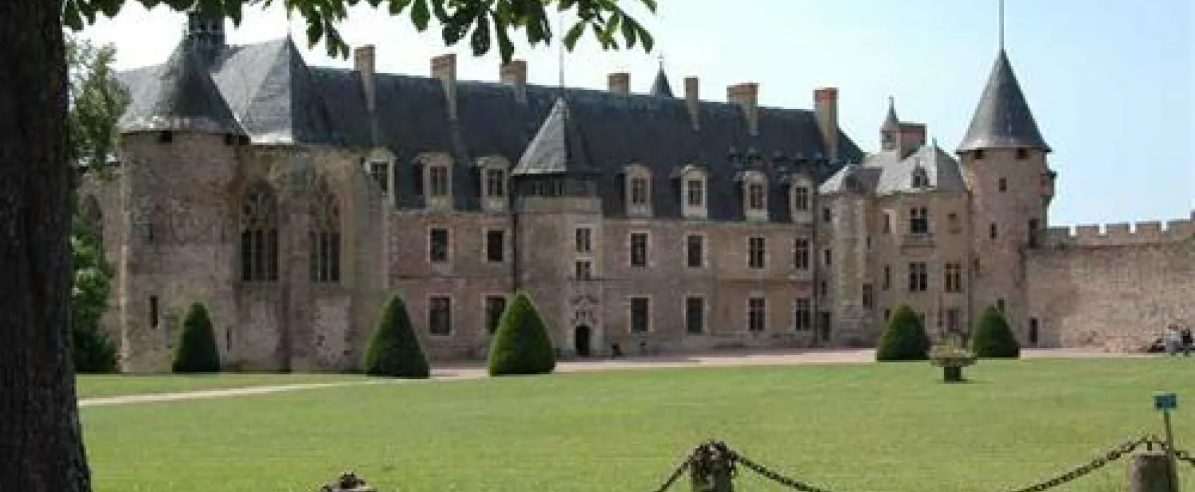 Camping Municipal De Lapalisse