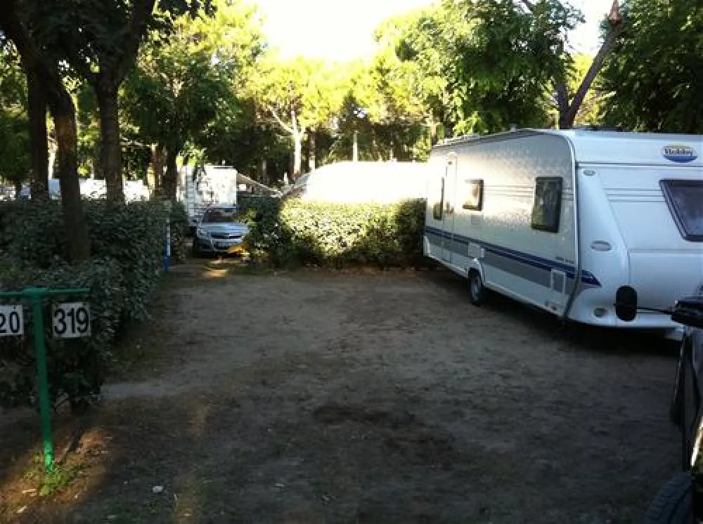Camping Malibu Beach