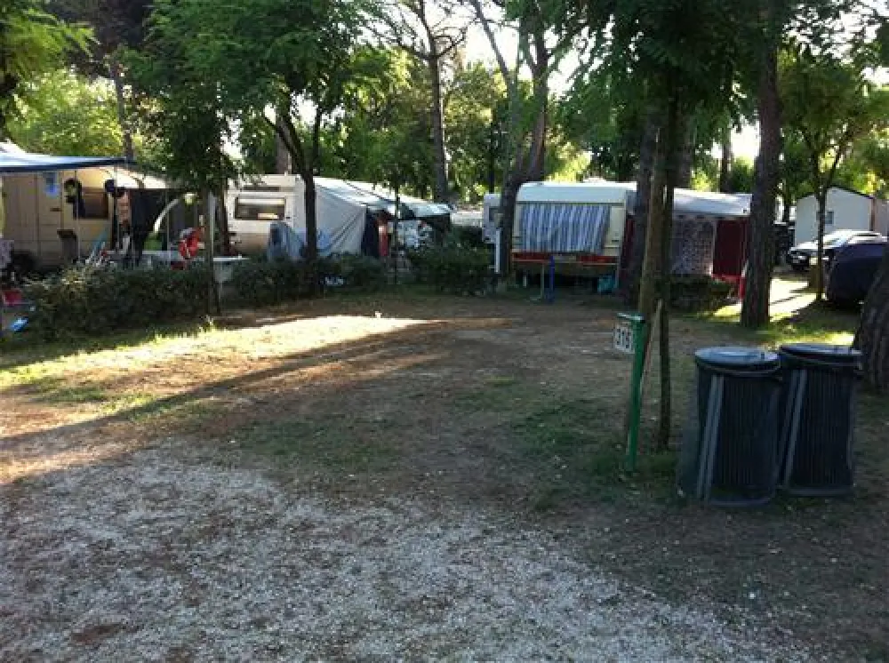 Camping Malibu Beach