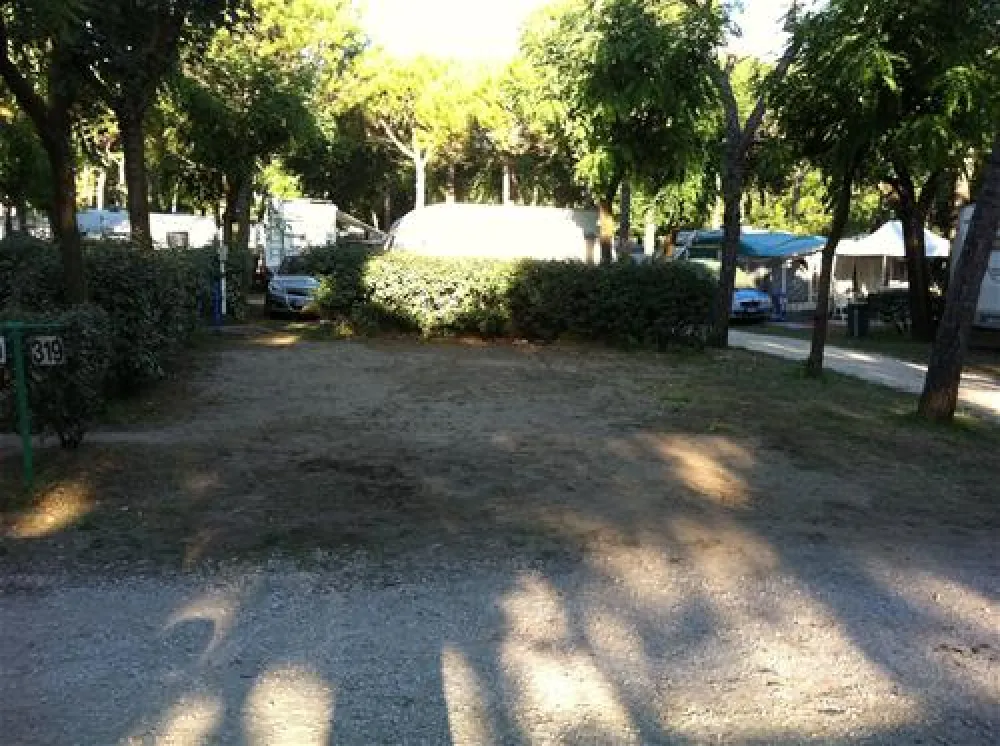 Camping Malibu Beach