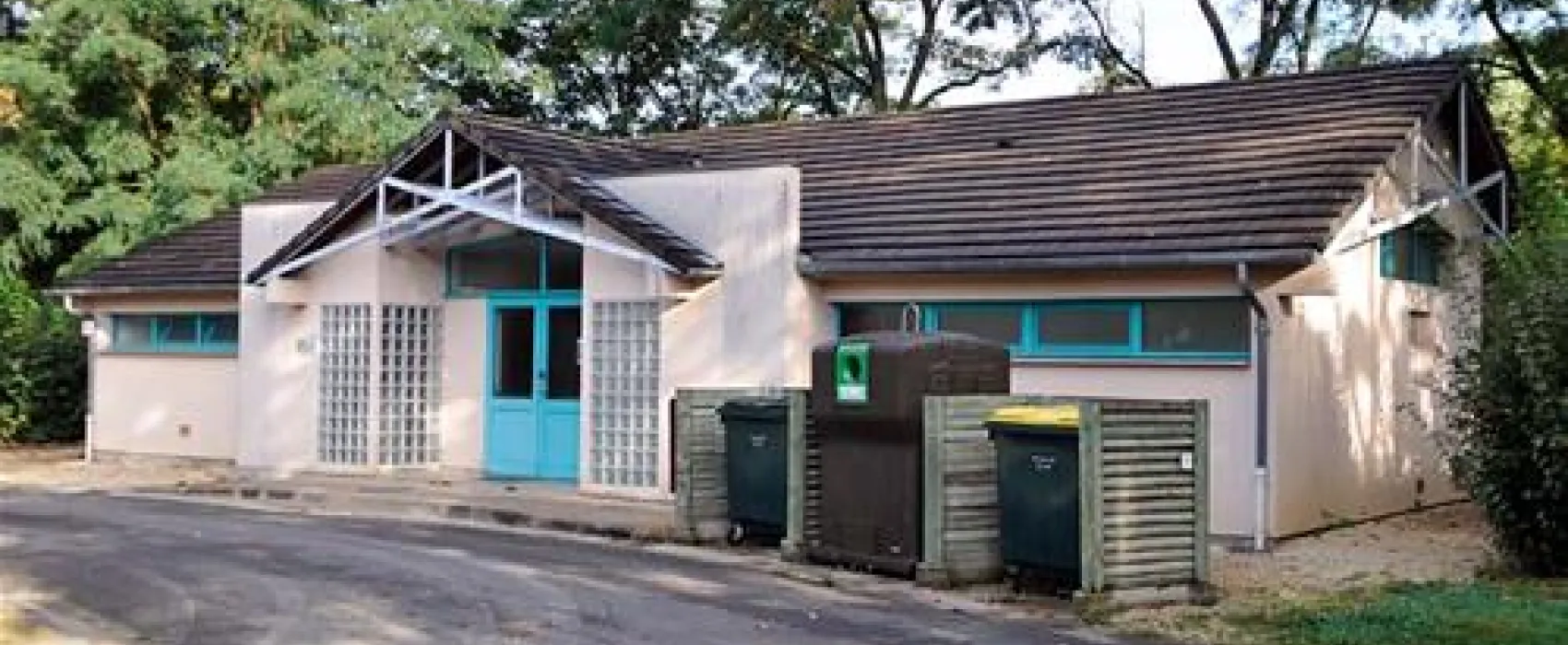 Camping Municipal De Bourges