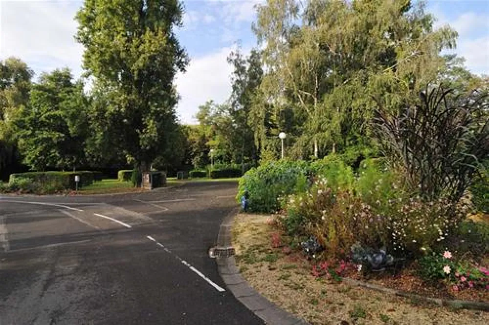 Camping Municipal De Bourges