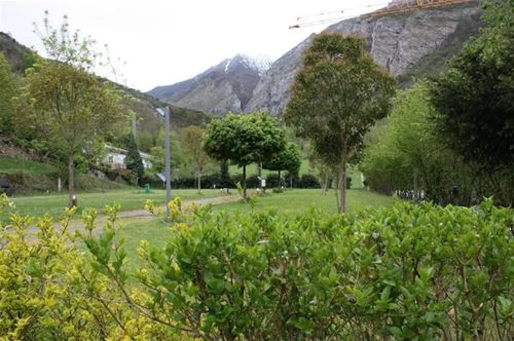 Camping la Pomarada De Somiedo