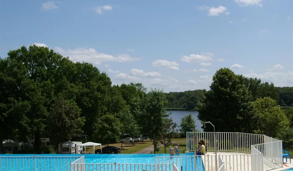 Camping Du Syndicat Mixte Champ Fosse  