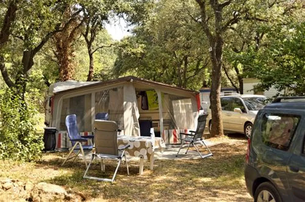 Flower Camping Le Domaine de Gajan  