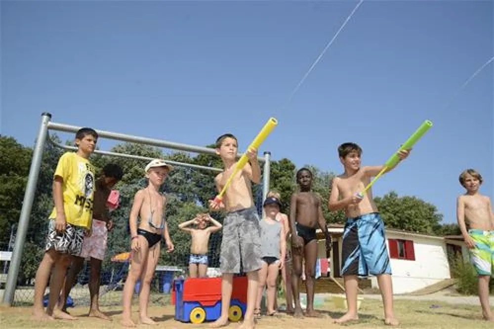 Flower Camping Le Domaine de Gajan  