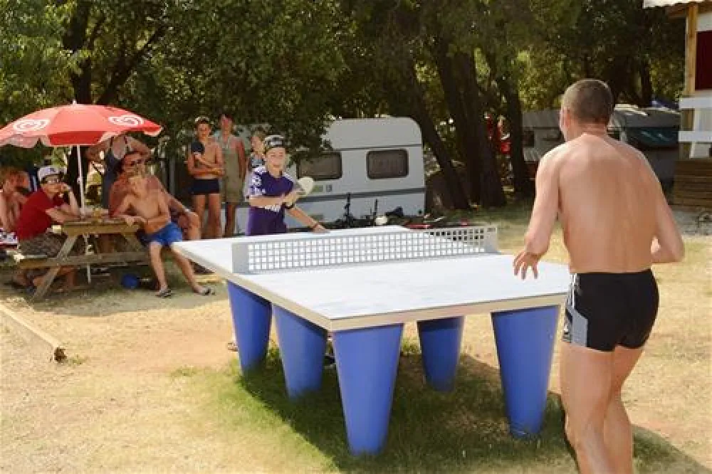 Flower Camping Le Domaine de Gajan  