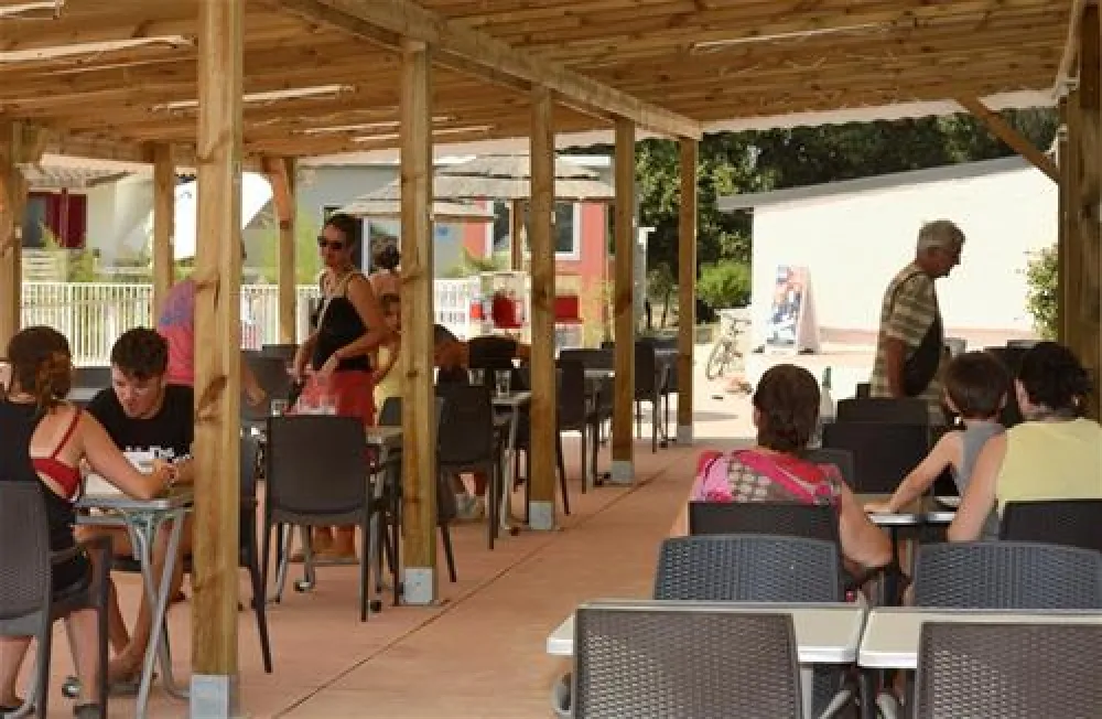 Flower Camping Le Domaine de Gajan  