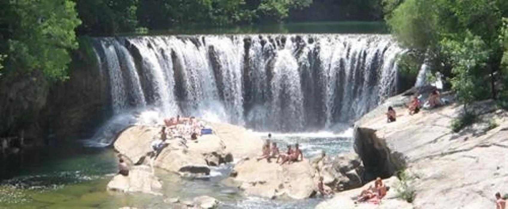 Flower Camping Le Domaine de Gajan  