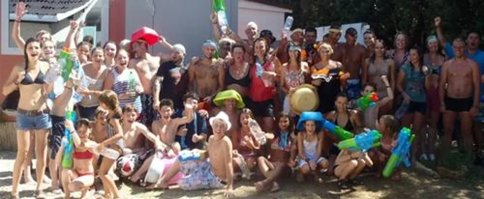 Flower Camping Le Domaine de Gajan  