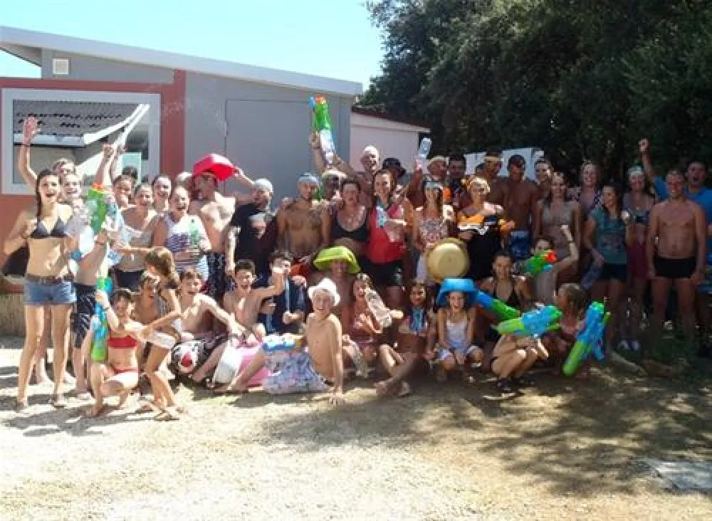 Flower Camping Le Domaine de Gajan  