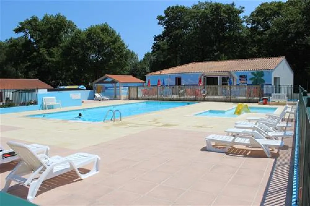 CAMPING LE PONT ROUGE