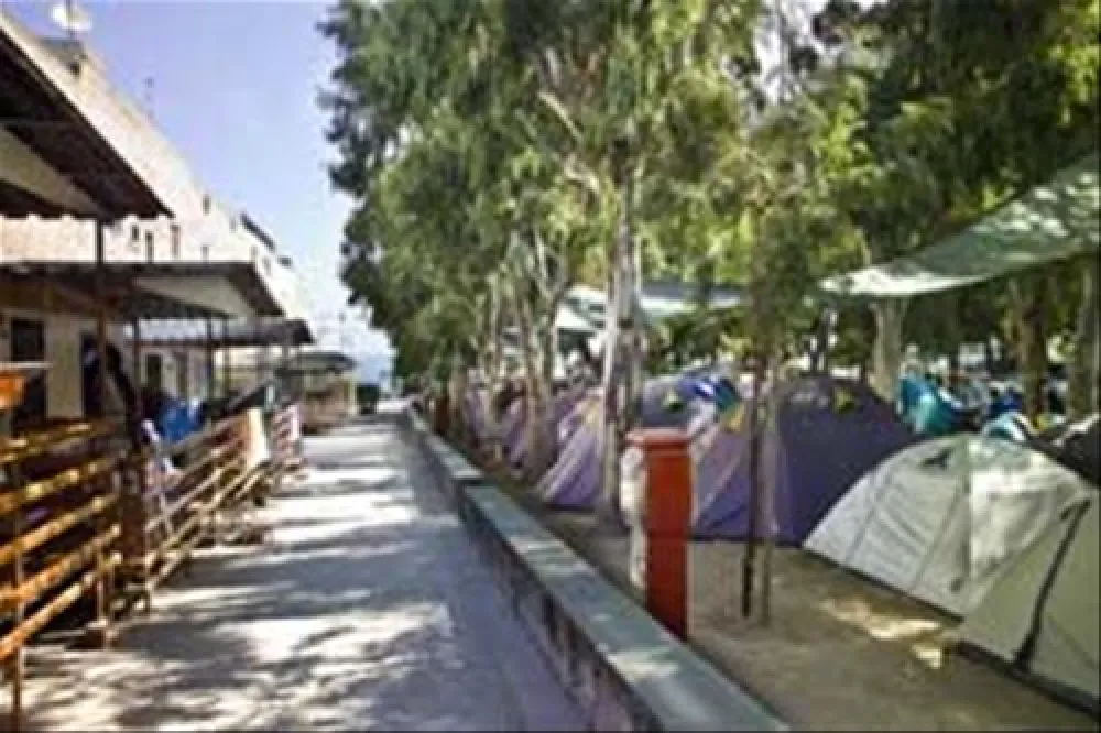 Camping Baia Unci