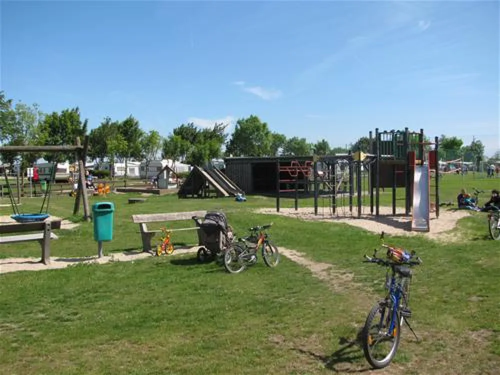 Camping Strukkamphuk