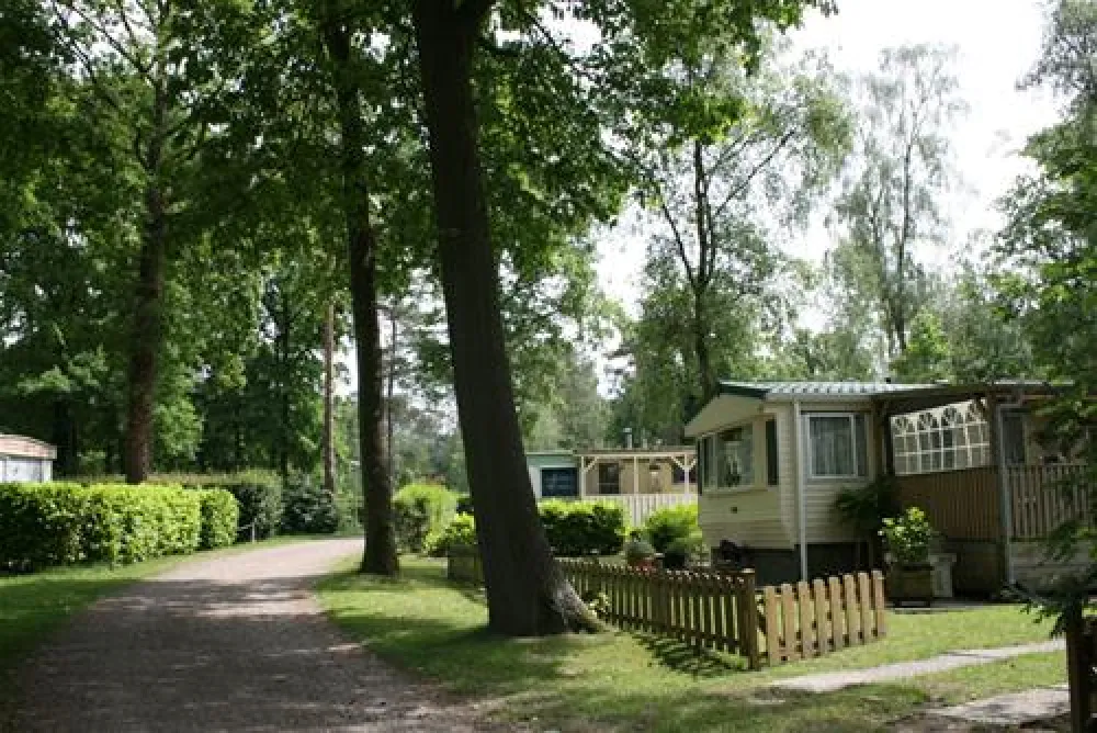 Camping Uit en Thuis