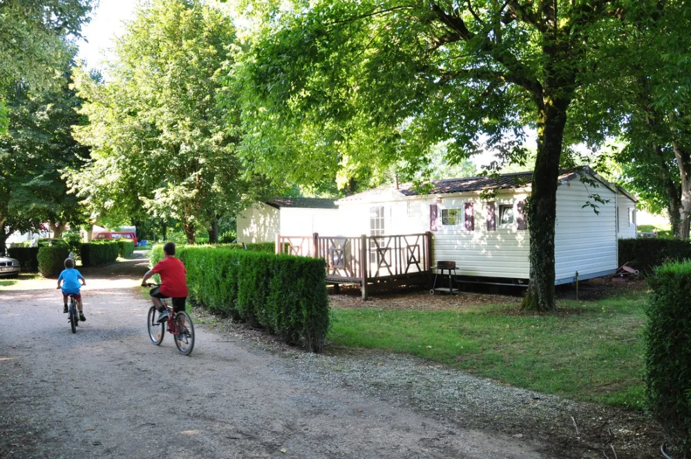 Camping de la Bourgnatelle