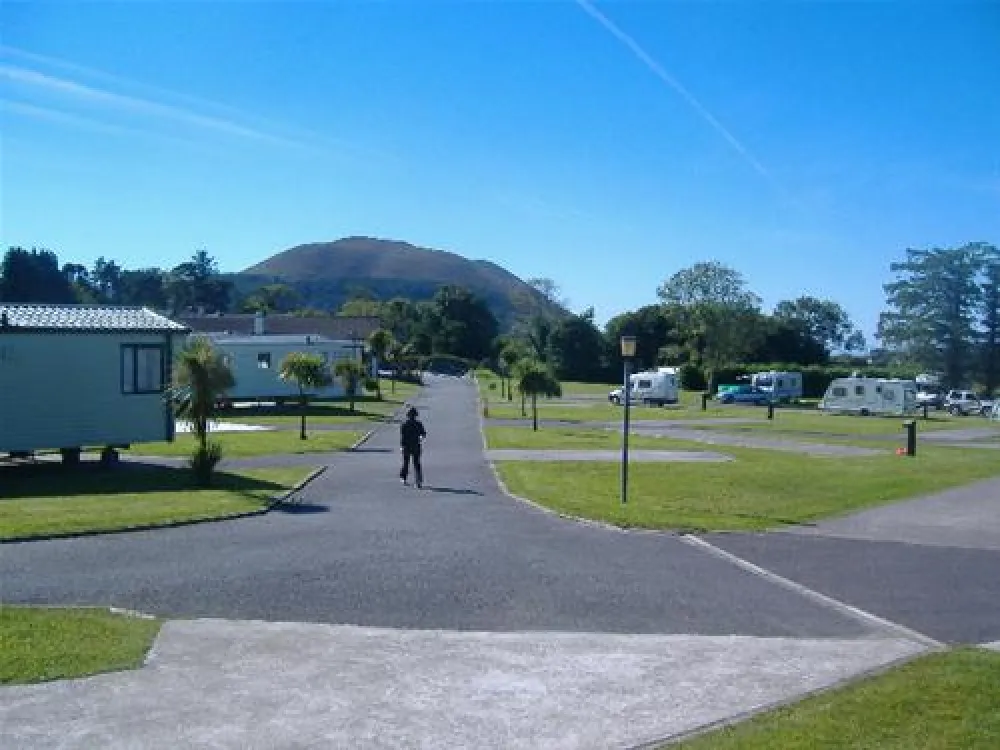 Glenross Caravan & Camping Park