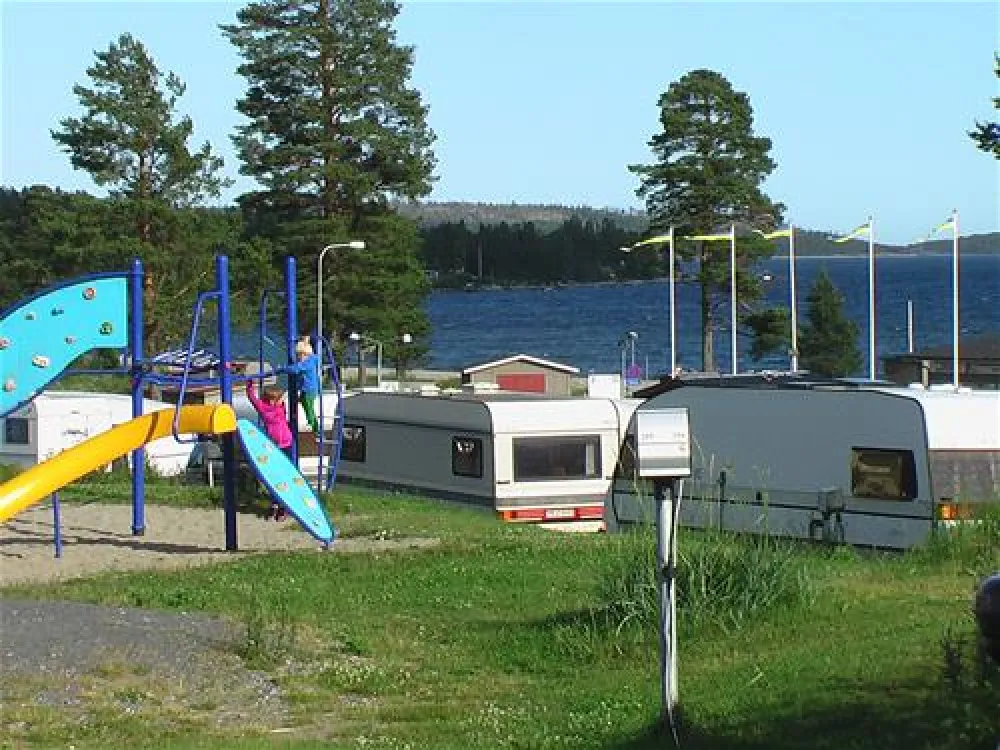 Gullviks Havsbad Camping och Stugby