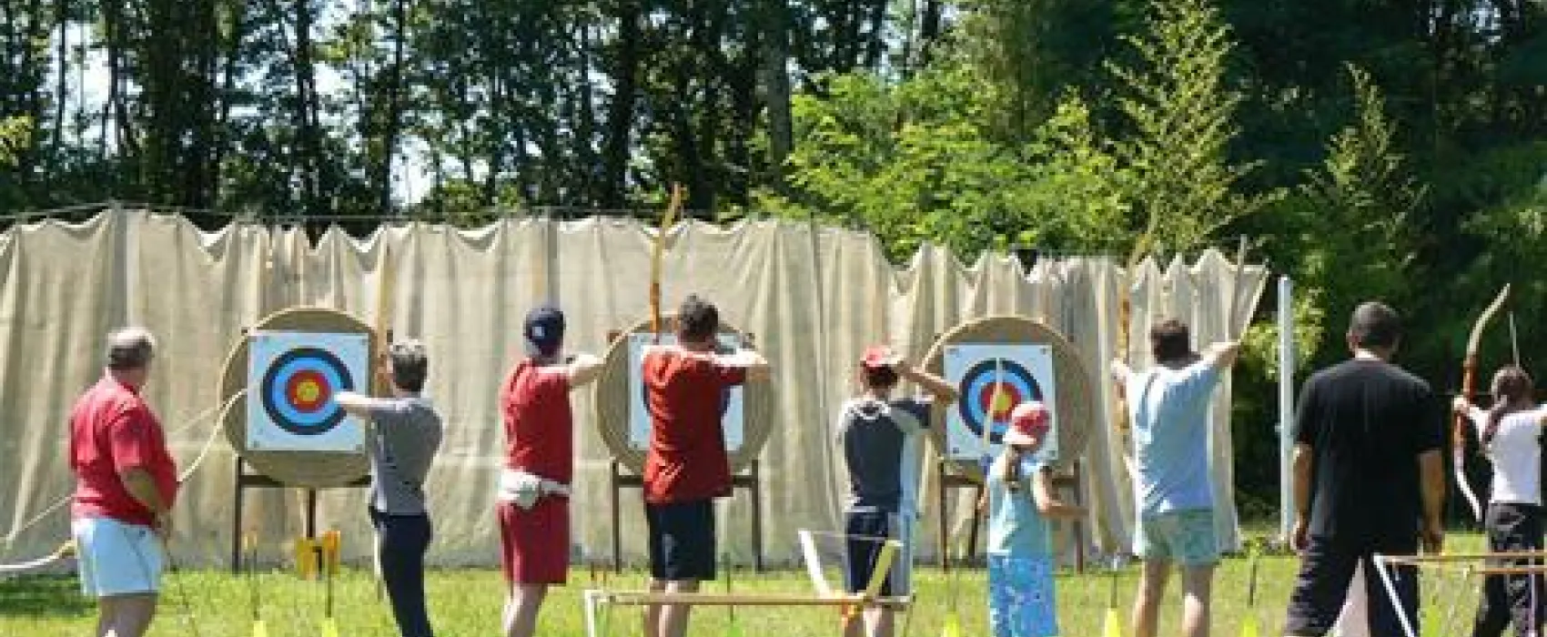 Camping Les Pins Du Soleil  