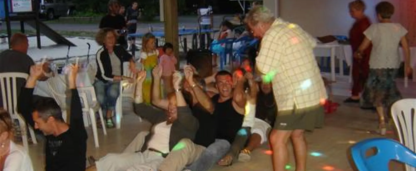 Camping Les Pins Du Soleil  