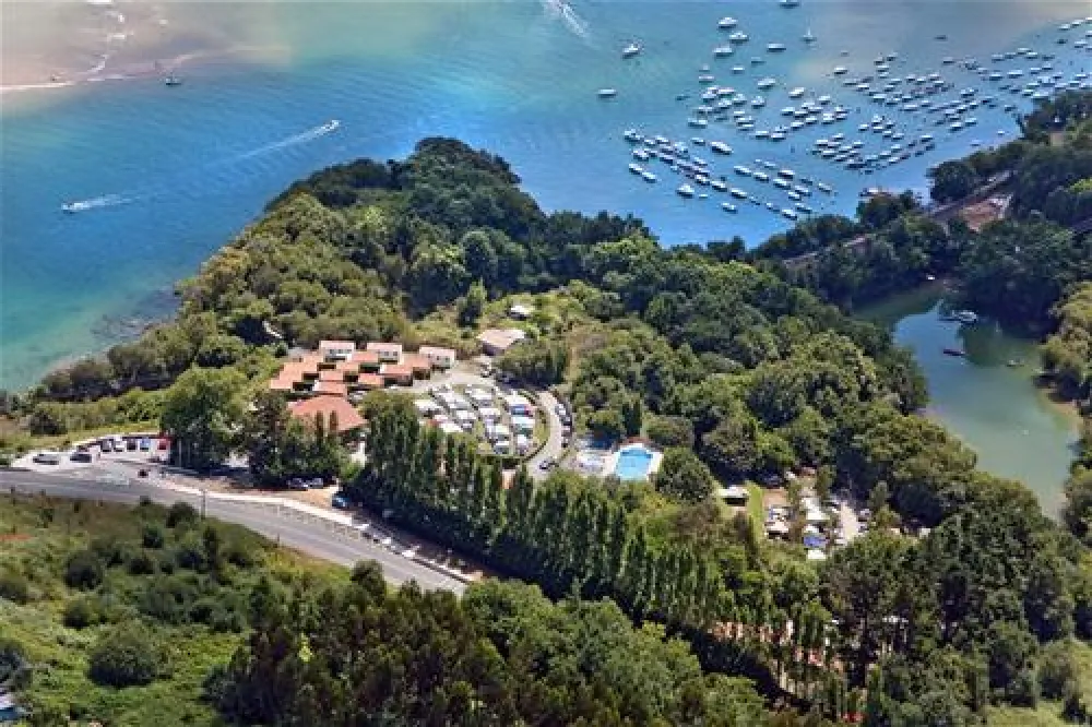 Camping & Bungalows Portuondo