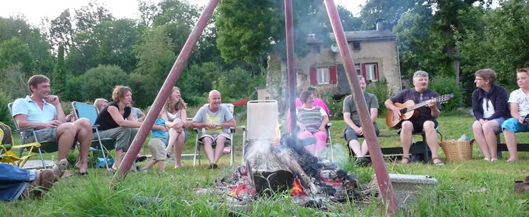 Camping aire naturelle Domaine le Peyral  