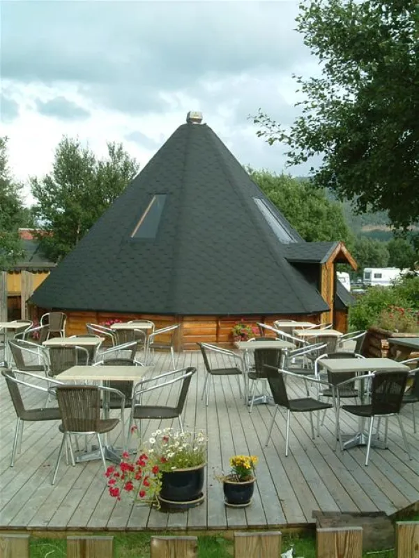 Nesna Feriesenter og Motell AS