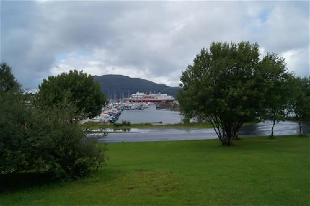 Nesna Feriesenter og Motell AS