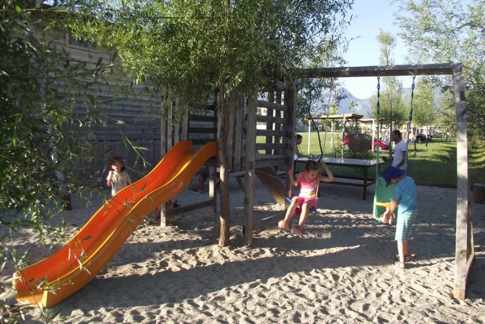 Camping Lake Shkodra Resort, Albania