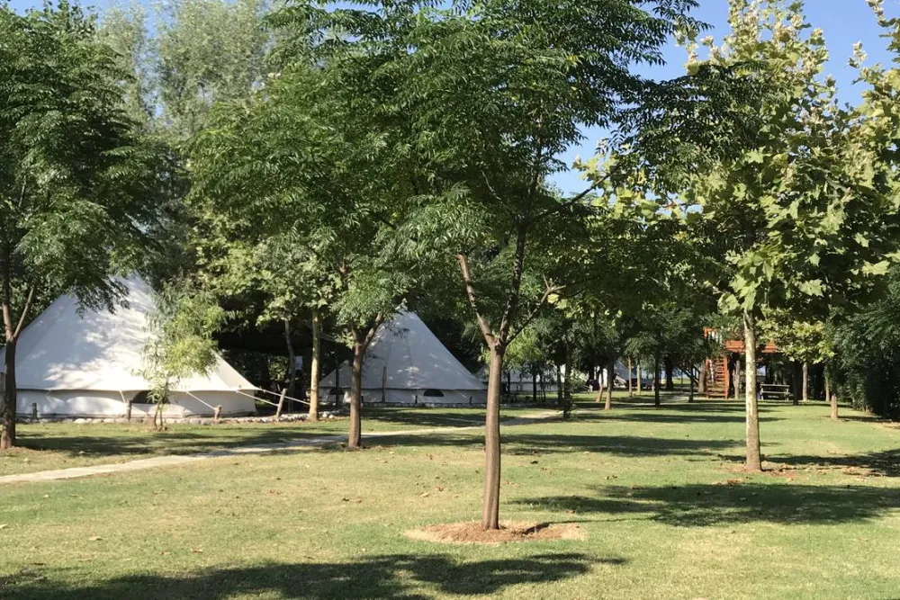 Camping Lake Shkodra Resort, Albania