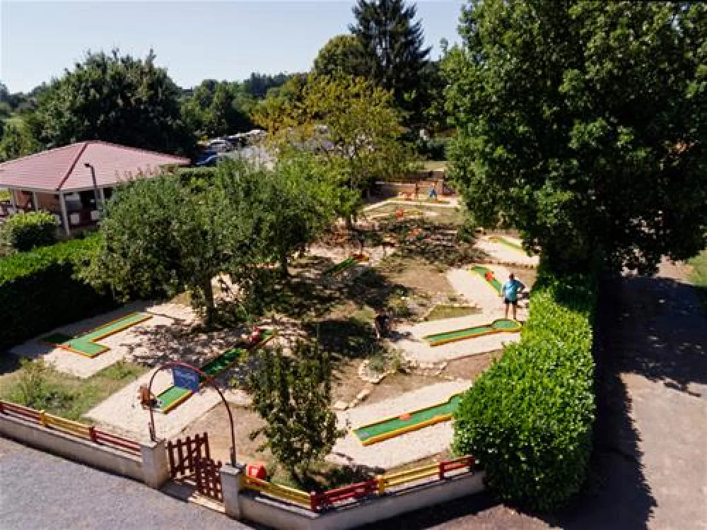 Village Vacances - Camping Club "La Bouquerie"  