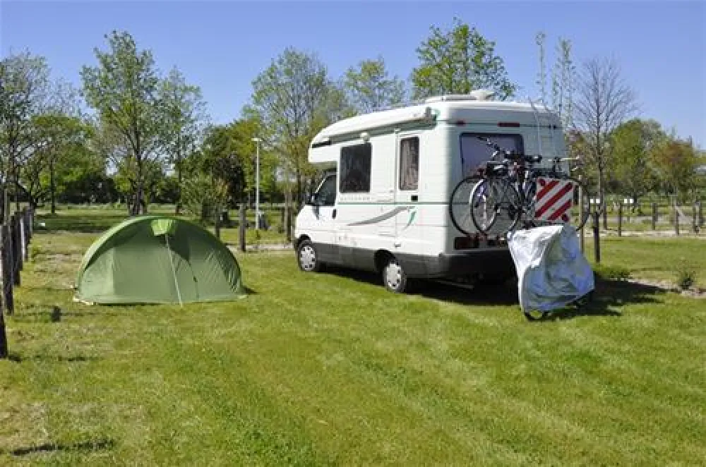 Camping Lot et Bastides