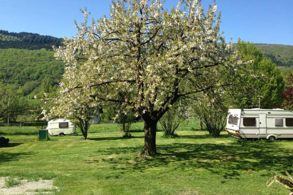 Camping aire naturelle Le Meyrieux