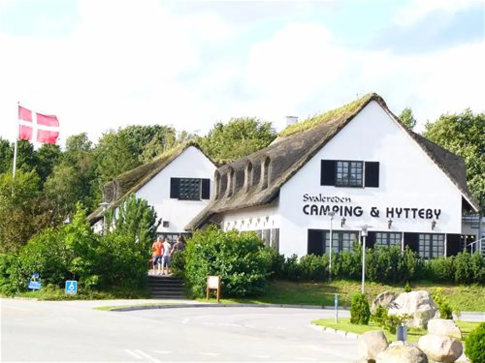 Svalereden Camping - Hytteby